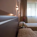 호텔 Marinella 3*