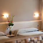 호텔 Marinella 3*