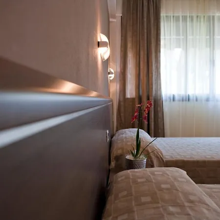Hotel Marinella 3*