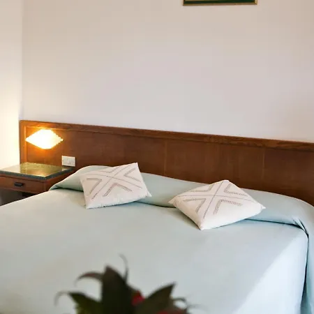 Szálloda Marinella 3*