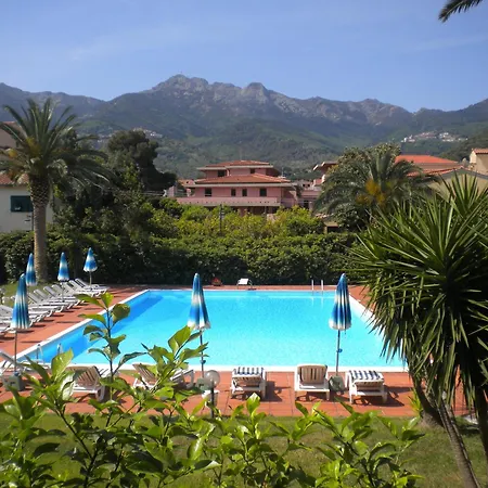 Szálloda Marinella 3*
