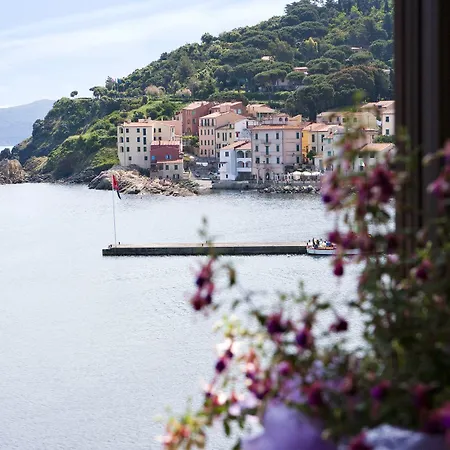 Hotel Marinella