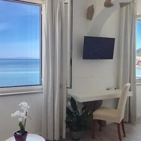 Marinella Hotel