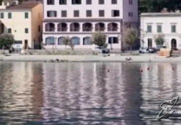 Szálloda Marinella Marciana Marina